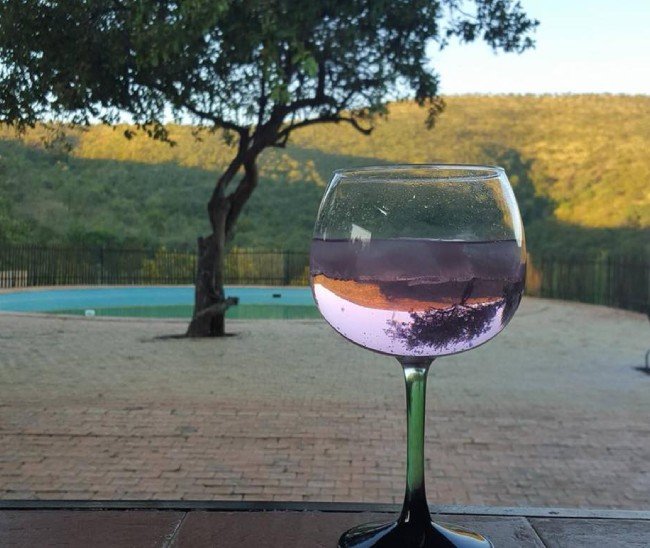 Perfect-for-Romantic-Getaways-and-Family-Holidays (1) - Self Catering Units